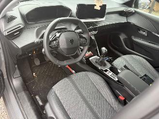 Peugeot 208 1.2 Turbo 100 Allure picture 7