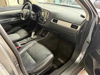 Mitsubishi Outlander 2.0 PHEV instyle picture 11