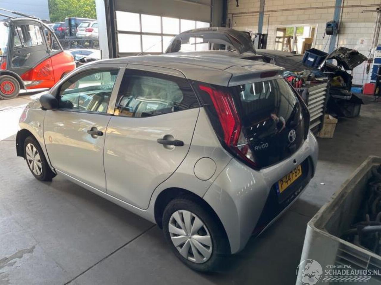 Toyota Aygo Aygo (B40), Hatchback, 2014 1.0 12V VVT-i