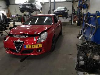 rozbiórka samochody osobowe Alfa Romeo Giulietta Giulietta (940), Hatchback, 2010 / 2020 1.4 TB 16V MultiAir 2013/10