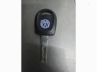 Coche siniestrado Volkswagen Up! Up! (121), Hatchback, 2011 1.0 12V 60 2014/5