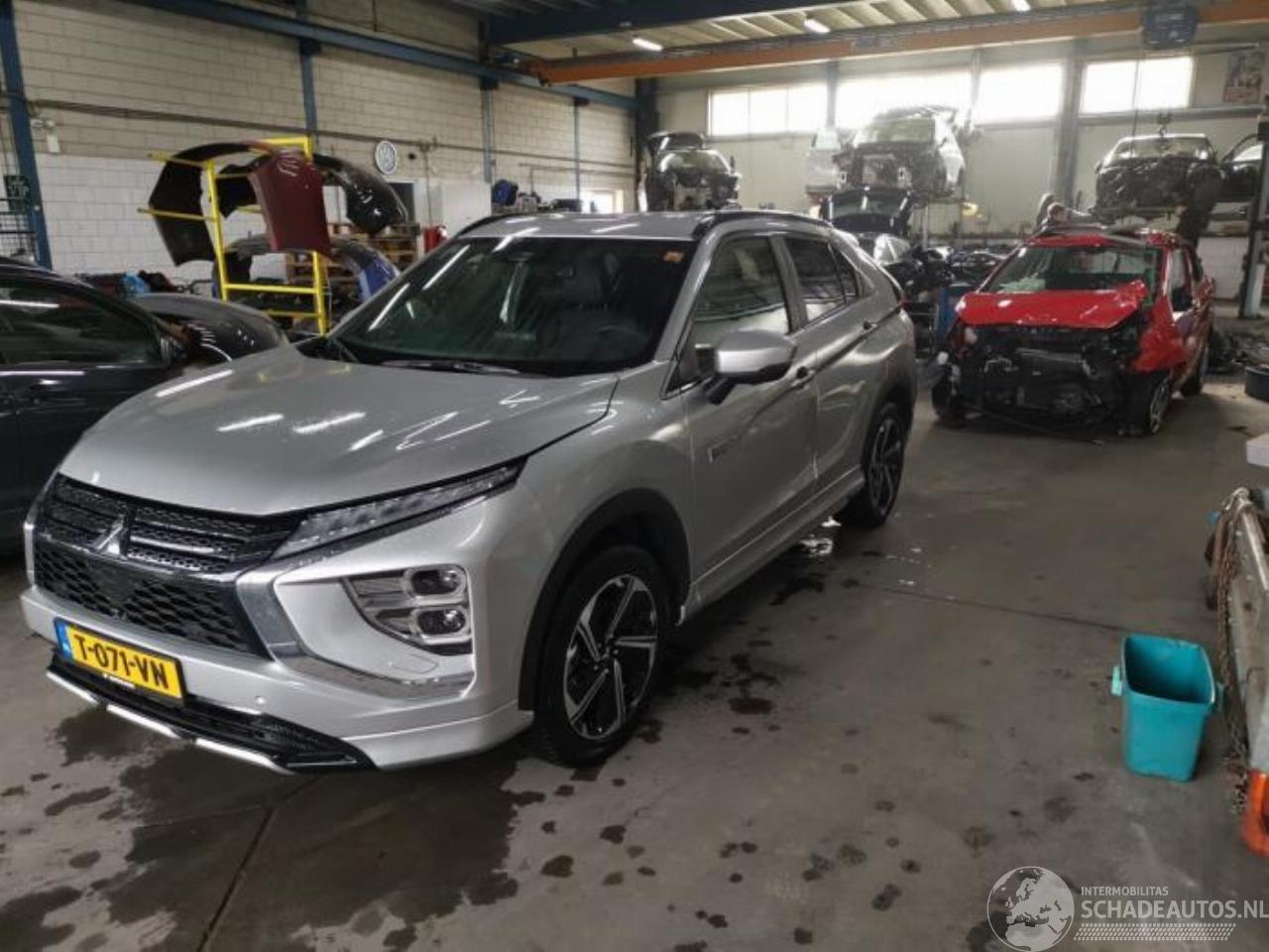 Mitsubishi Eclipse Cross Eclipse Cross (GK/GL), SUV, 2017 2.4 16V PHEV 4x4
