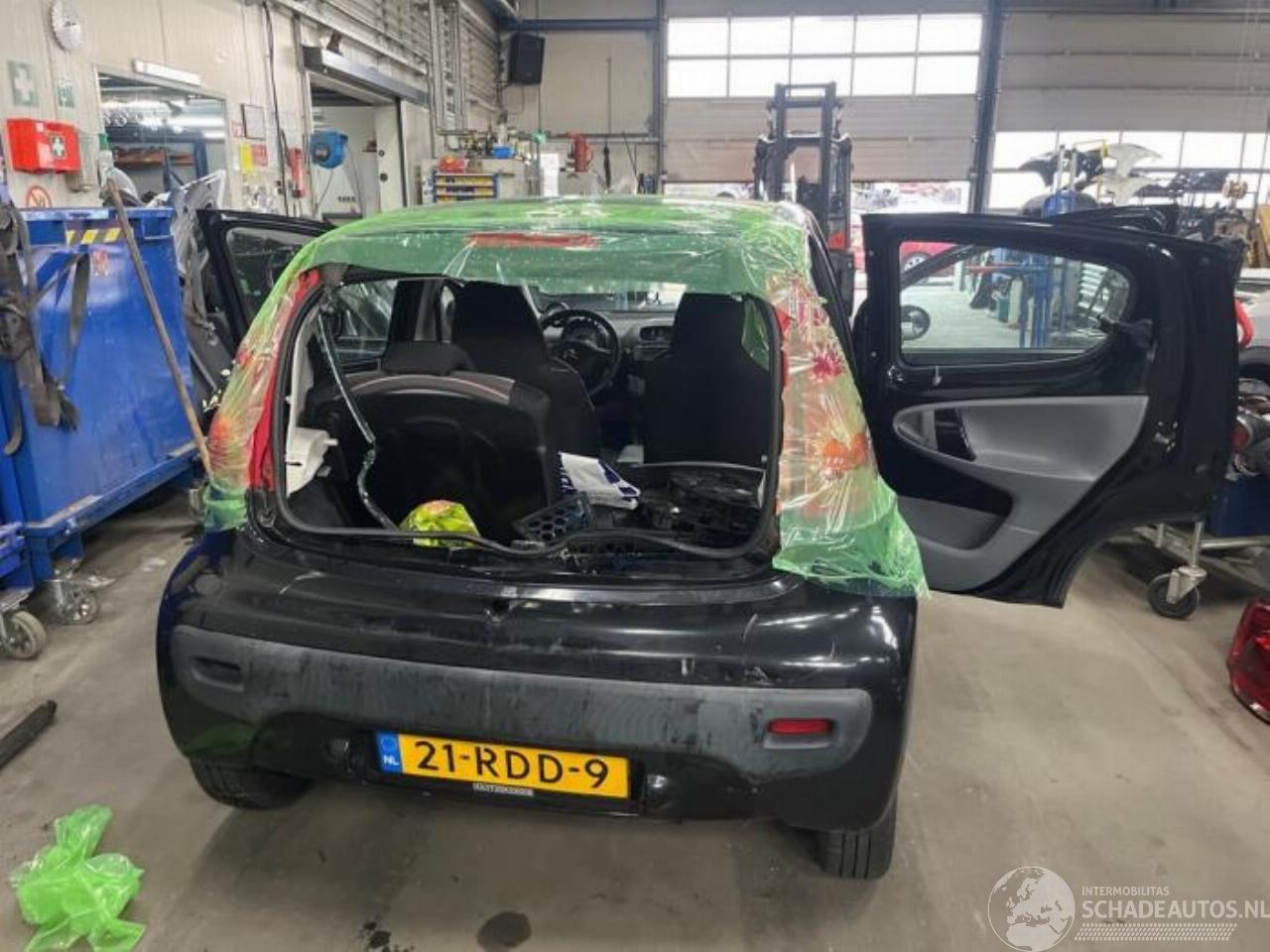 Citroën C1 C1, Hatchback, 2005 / 2014 1.0 12V