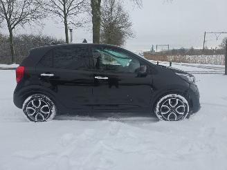 Kia Picanto 1.0 picture 10