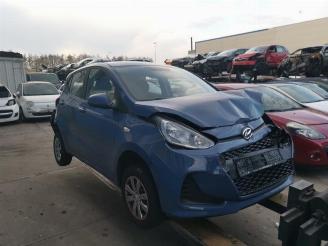 Coche siniestrado Hyundai I-10 i10 (B5), Hatchback, 2013 / 2019 1.0 12V 2018/2