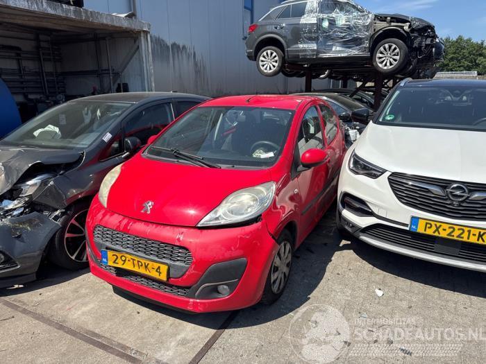 Peugeot 107 107, Hatchback, 2005 / 2014 1.0 12V