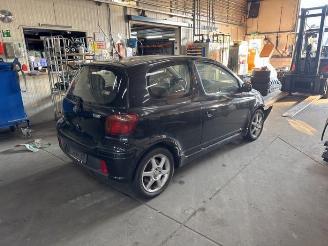 Toyota Yaris Yaris (P1), Hatchback, 1999 / 2005 1.3 16V VVT-i picture 3