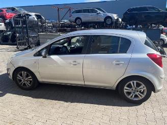 Coche siniestrado Opel Corsa Corsa D, Hatchback, 2006 / 2014 1.3 CDTi 16V ecoFLEX 2011/12