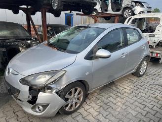 demontáž osobní automobily Mazda 2 2 (DE), Hatchback, 2007 / 2015 1.5 16V MZR 2011/2