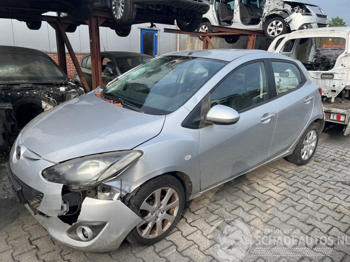 Mazda 2 2 (DE), Hatchback, 2007 / 2015 1.5 16V MZR