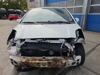 disassembly passenger cars Toyota Yaris Yaris II (P9), Hatchback, 2005 / 2014 1.3 16V VVT-i 2006/5