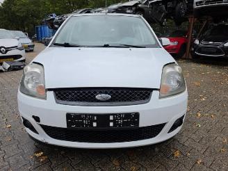 Coche siniestrado Ford Fiesta Fiesta 5 (JD/JH), Hatchback, 2001 / 2009 1.4 16V 2007/7
