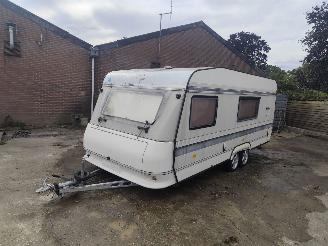 skadebil caravan Hobby  525 1998/1