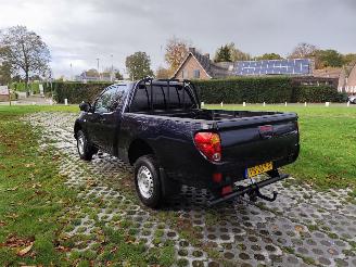 Mitsubishi L-200 L200 4X4 AIRCO picture 5