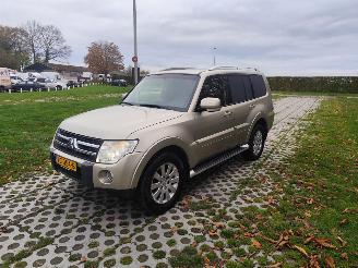 damaged commercial vehicles Mitsubishi Pajero PAJERO 3.2 DID LKW FULL OPTION MARGE !!! 2009/5
