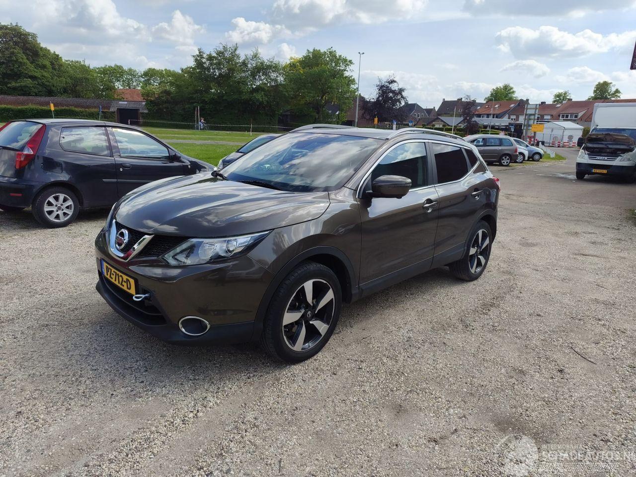 Nissan Qashqai 1.2 CONNECT EDITION PANORAMA