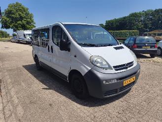 Schadeauto Opel Vivaro VIVARO 9 PERSOONS 2006/9