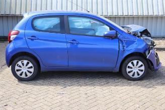 Peugeot 108 108, Hatchback, 2014 1.0 12V VVT-i picture 2