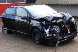 Auto da rottamare Renault Clio Clio V (RJAB), Hatchback 5-drs, 2019 1.6 E-Tech 145 16V 2023/9