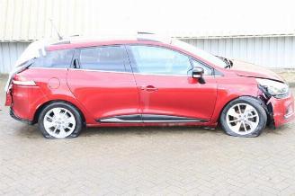 Dezmembrări autoturisme Renault Clio Clio IV Estate/Grandtour (7R), Combi 5-drs, 2012 / 2021 0.9 Energy TCE 90 12V 2017/5