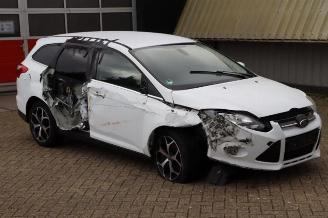 Coche siniestrado Ford Focus Focus 3 Wagon, Combi, 2010 / 2020 1.6 SCTi 16V 2013/4