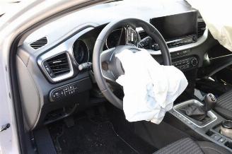Kia Cee d Ceed Sportswagon (CDF), Combi 5-drs, 2018 1.0i T-GDi 12V picture 10