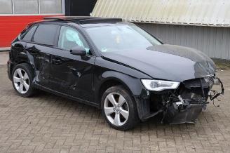 Coche siniestrado Audi A3 A3 Sportback (8VA/8VF), Hatchback 5-drs, 2012 / 2020 1.4 TFSI 16V 2013/7
