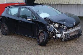 demontáž osobní automobily Peugeot 208 208 I (CA/CC/CK/CL), Hatchback, 2012 / 2019 1.6 Blue HDi 100 2017/1