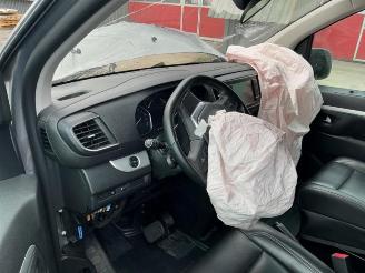 Peugeot Expert Expert (V1/VA/VB/VE/VF/VT/VY), Van, 2016 2.0 Blue HDi 180 16V picture 10