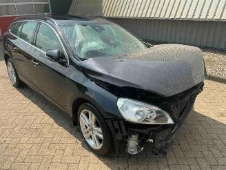 Salvage car Volvo V-60 V60 I (FW/GW), Combi, 2010 / 2018 1.6 T3 16V 2012