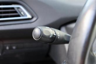 Peugeot 308 308 SW (L4/L9/LC/LJ/LR), Combi 5-drs, 2014 / 2021 1.6 BlueHDi 120 picture 18