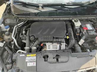 Peugeot 308 308 SW (L4/L9/LC/LJ/LR), Combi 5-drs, 2014 / 2021 1.2 12V e-THP PureTech 110 picture 9