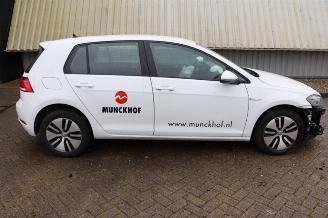 Volkswagen e-Golf Golf VII (AUA), Hatchback, 2012 / 2021 e-Golf picture 2