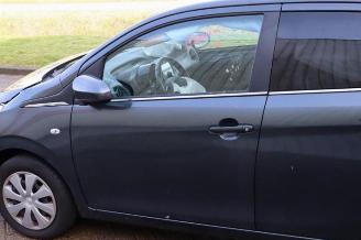 Peugeot 108 108, Hatchback, 2014 1.0 12V VVT-i picture 25