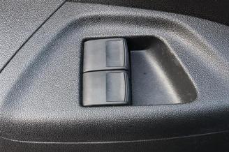 Peugeot 108 108, Hatchback, 2014 1.0 12V VVT-i picture 24