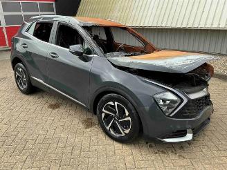 Coche siniestrado Kia Sportage Sportage (NQ5E), Terreinwagen, 2021 1.6 T-GDi Hybrid 16V 2023/2