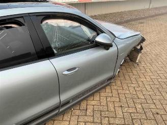 Porsche Cayenne Cayenne III (9YA), SUV, 2017 3.0 V6 Turbo 24V E-Hybrid picture 31