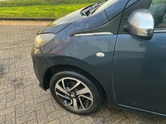 Peugeot 108 108, Hatchback, 2014 1.0 12V picture 28