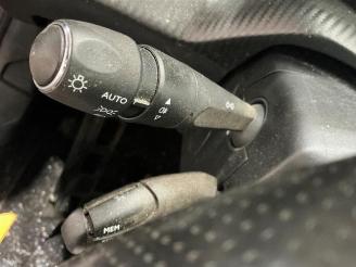 Peugeot 208 208 II (UB/UH/UP), Hatchback 5-drs, 2019 1.2 Vti 12V PureTech 100 picture 29