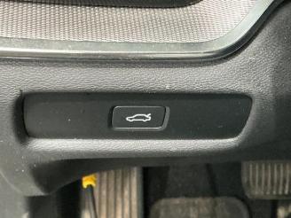 Volvo V-60 V60 II (ZW), Combi, 2018 2.0 B3 16V Mild Hybrid picture 16