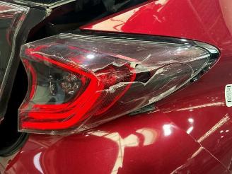 Toyota C-HR C-HR (X1,X5), SUV, 2016 1.8 16V Hybrid picture 34