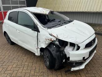 Vrakbiler auto Mitsubishi Space-star Space Star (A0), Hatchback, 2012 1.2 12V 2017/2