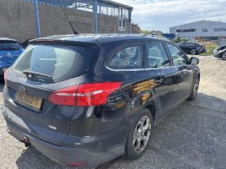 škoda osobní automobily Ford Focus 1.0 TITANIUM EDITION 2015/11