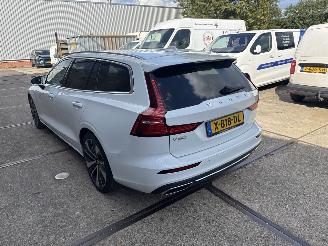 Avarii autoturisme Volvo V-60 2.0 T6  Recharge AWD Inscription Expression 2021/6