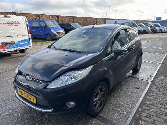 krockskadad bil auto Ford Fiesta 1.25 TITANIUM 2012/1