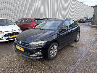 Schadeauto Volkswagen Polo 1.0 TSI Comfortline 2019/6