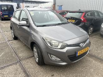 Hyundai I-20 1.2 I -MOTION picture 2