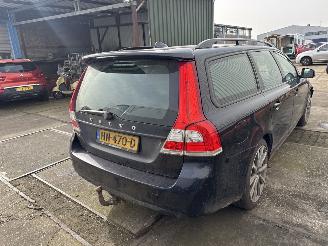 Volvo V-70 2.0 D3  Dynamic Edition picture 2