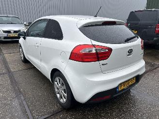 Kia Rio 1.2 CVVT PLUS PACK picture 3