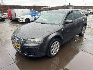 Unfallwagen Audi A3 2.0 FSI AMBIENTE 2006/8